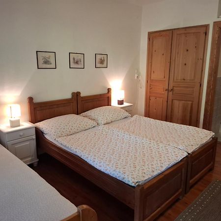 Appartement Agyagos Vendeghaz à Eger Extérieur photo